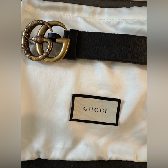 Gucci Black and Gold Belt with Iconic GG Buckle - Picture 1 of 6